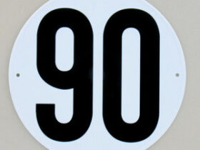 AUTOCOLLANT LIMITE 90 KM/H