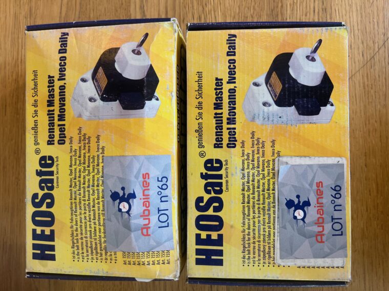 Sécurités porte cabine HEOSafe intérieures avec bouton à clé lot de deux