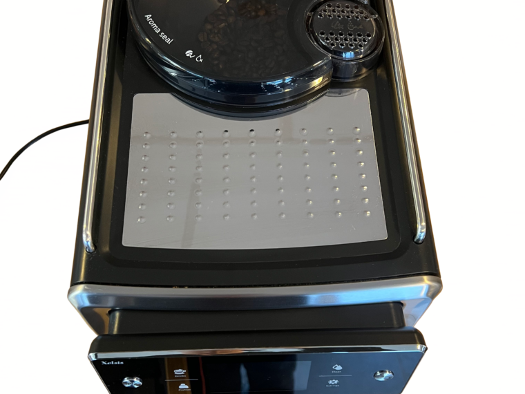 MACHINE CAFE AUTOMATIQUE SAECO SM7683 Xelsis occasion comme neuve