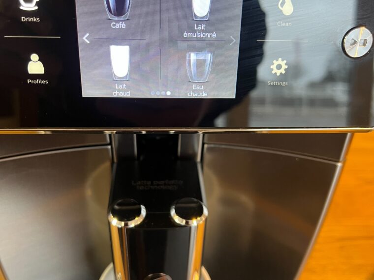 MACHINE CAFE AUTOMATIQUE SAECO SM7683 Xelsis occasion comme neuve