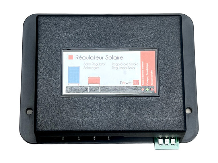 Régulateur de charge solaire 160 W 12 V boîtier face avant