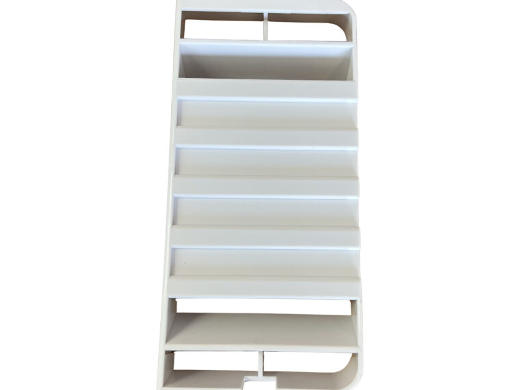Grille évacuation gaz brûlés frigo Dometic blanche vue de face