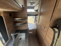 Plan de travail et rangements de la cellule KNAUS BOXLIFE